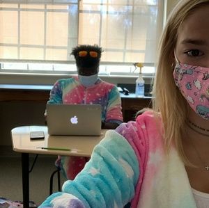 Meet your Posher, Laura